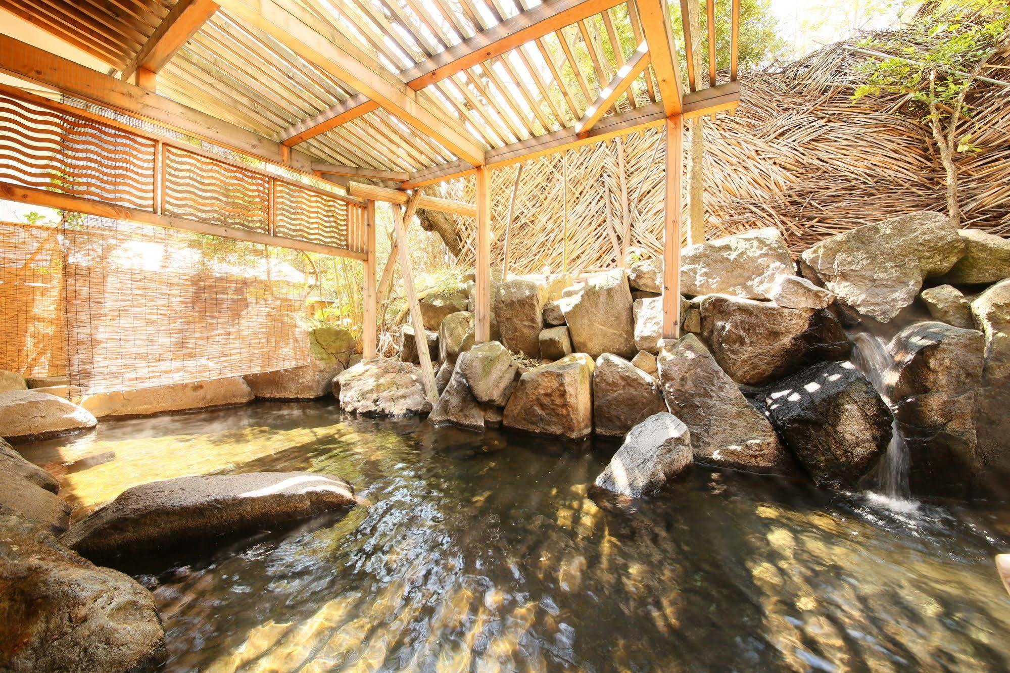 Yorozuya Annex Yurakuan Hotel Yamanouchi  Eksteriør billede