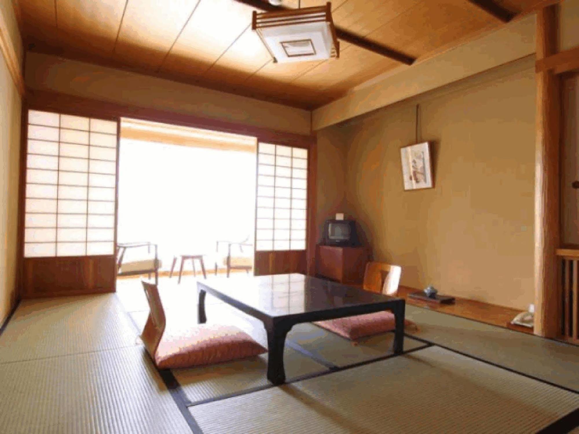 Yorozuya Annex Yurakuan Hotel Yamanouchi  Eksteriør billede